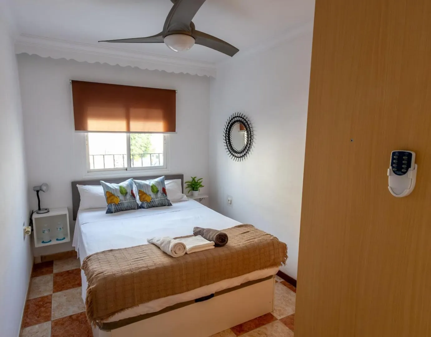 Habitacion A 7 Mins Centro Turistico Torremolinos 0*,  Španělsko